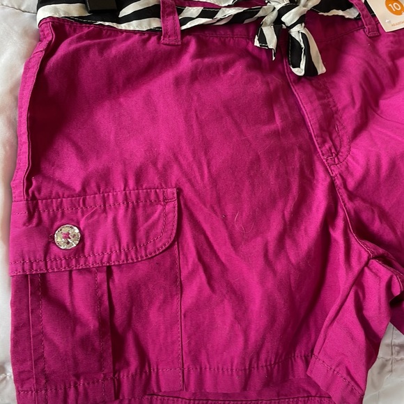 Adorable hot pink shorts for size 10 girl from Gymboree. - Picture 4 of 7